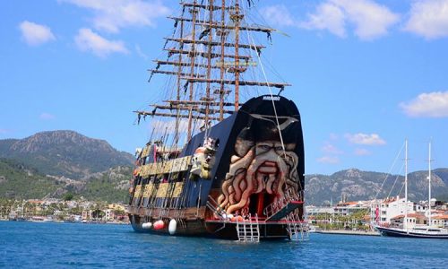 Barbossa Pirate Boat Trip